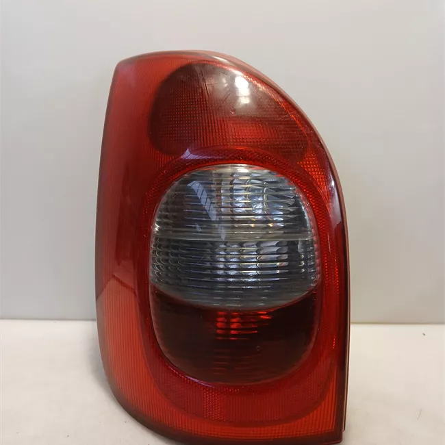 Fanale posteriore sinistro