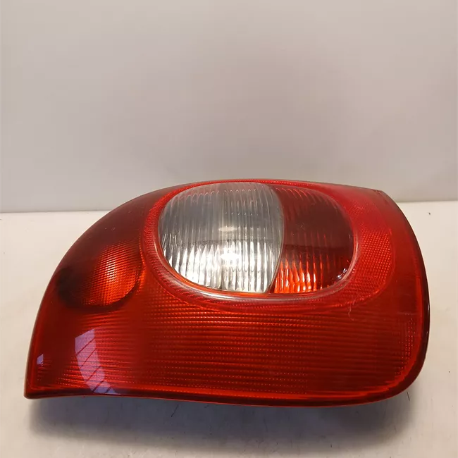 Fanale posteriore sinistro