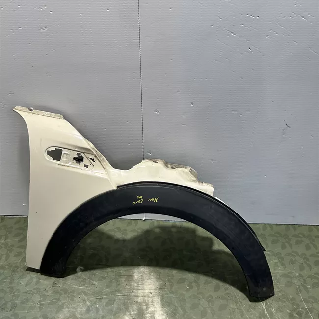 Parafango anteriore destro