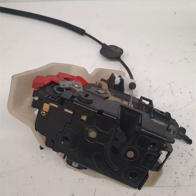 Serratura porta posteriore sinistra con dispositivo SAFE