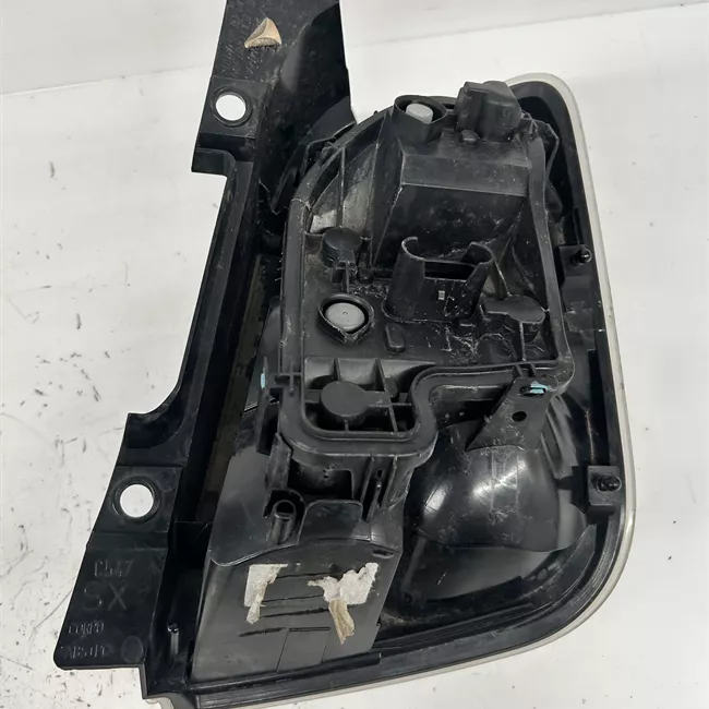 Fanale posteriore sinistro