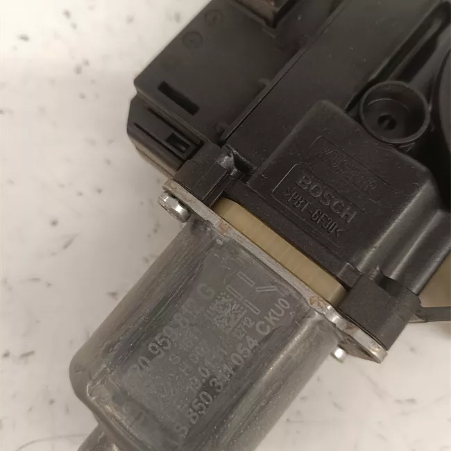 Alzacristallo porta posteriore destro