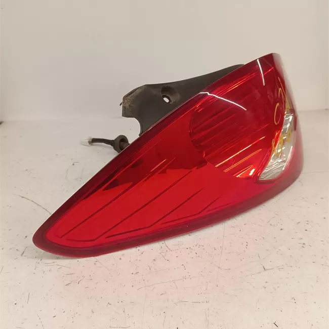 Fanale posteriore sinistro