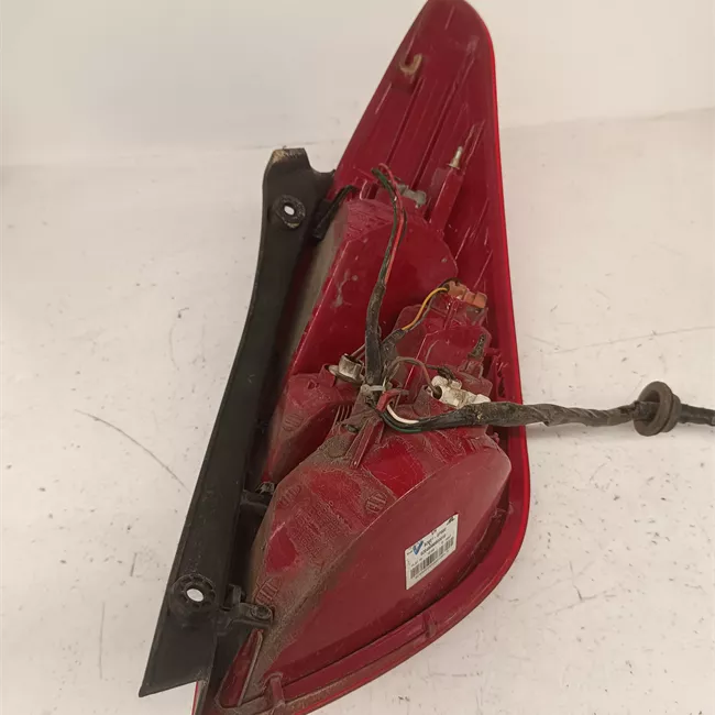 Fanale posteriore sinistro