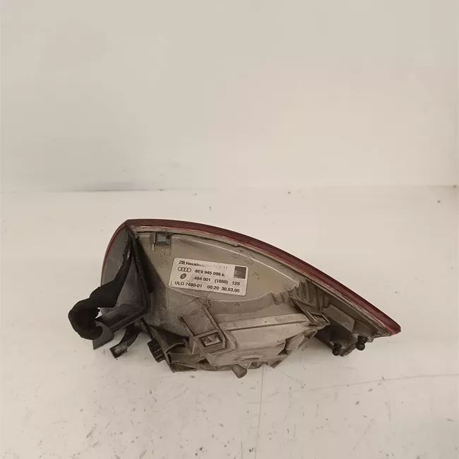 Fanale posteriore parte esterno sinistro