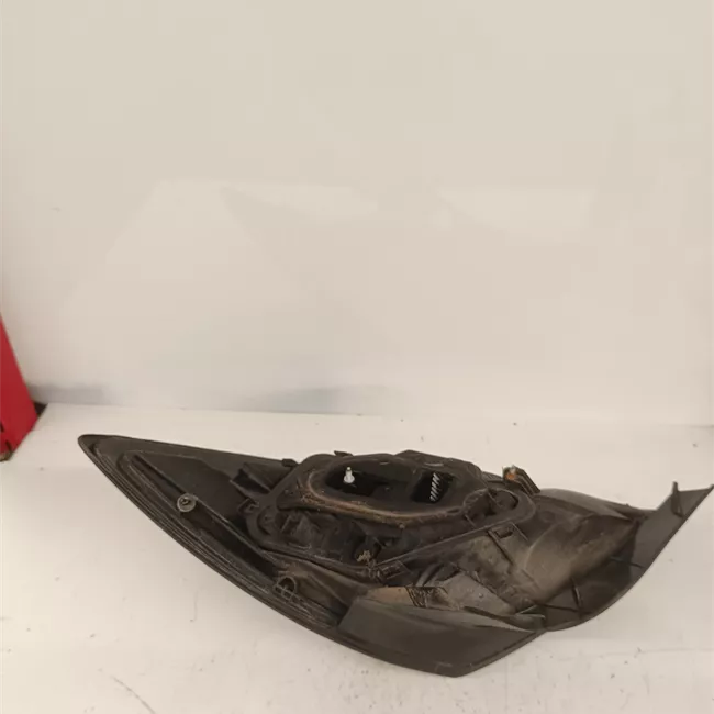 Fanale posteriore sinistro