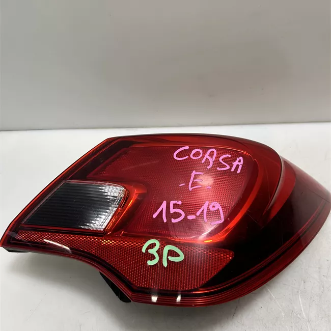 Fanale posteriore parte esterno destro