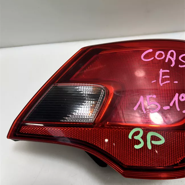 Fanale posteriore parte esterno destro