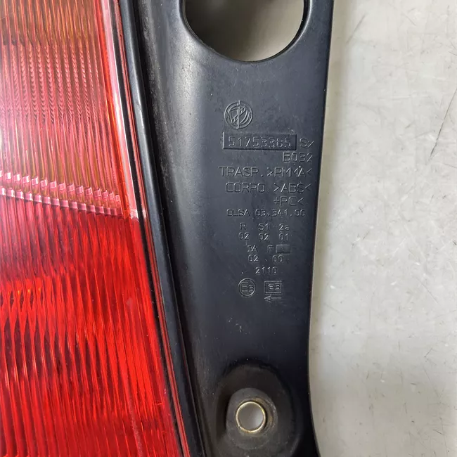 Fanale posteriore sinistro