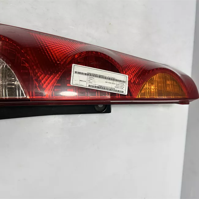 Fanale posteriore parte inferiore sinistro