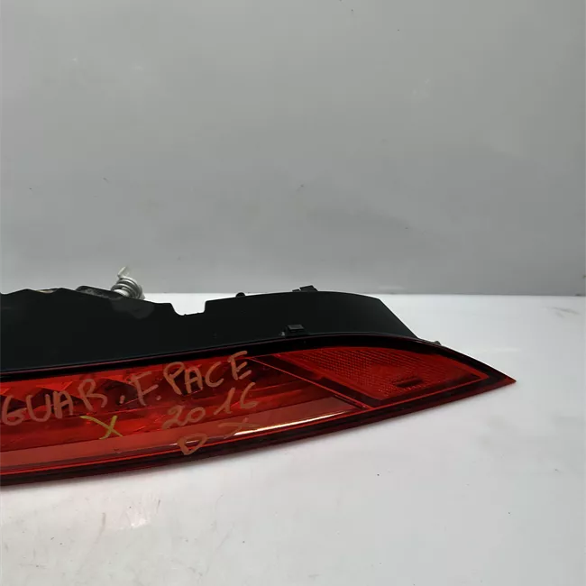 Fanale posteriore parte esterno destro