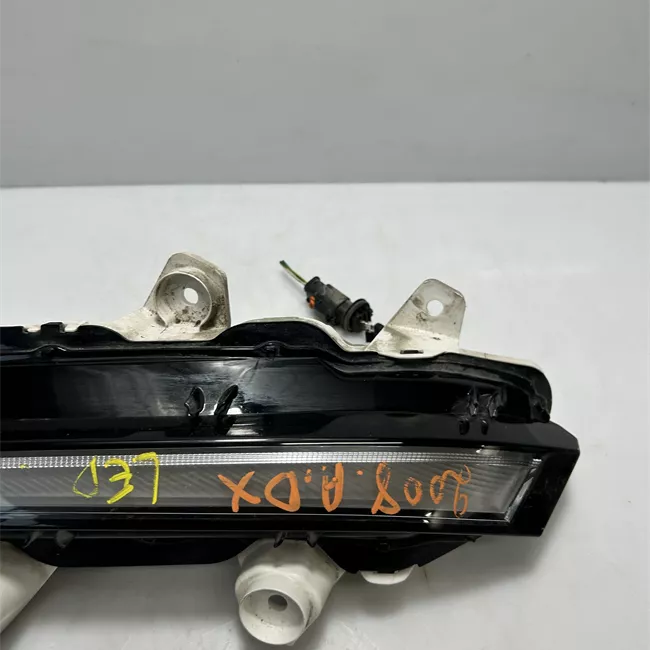 Fanalino anteriore destro