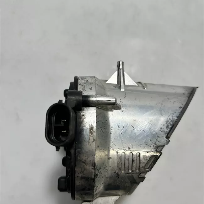 Proiettore fendinebbia sinistro