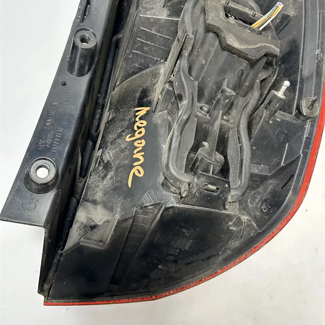 Fanale posteriore sinistro