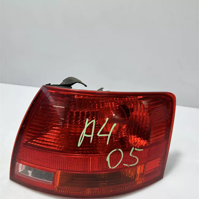 Fanale posteriore parte esterno destro