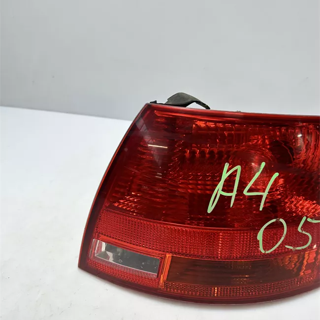 Fanale posteriore parte esterno destro