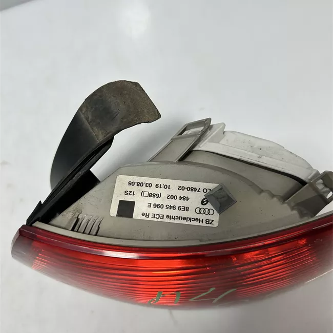 Fanale posteriore parte esterno destro