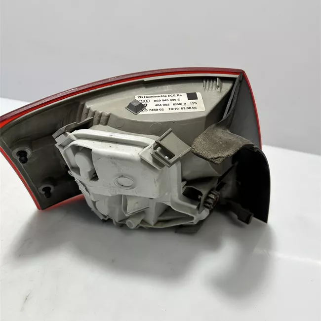 Fanale posteriore parte esterno destro