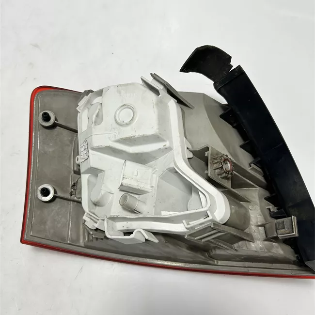 Fanale posteriore parte esterno destro