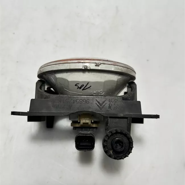 Proiettore fendinebbia destro