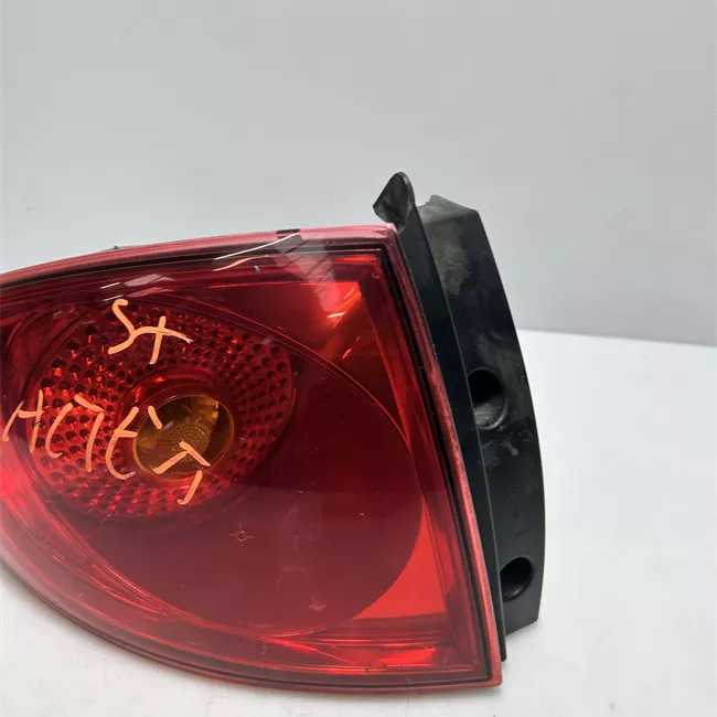 Fanale posteriore sinistro Nero