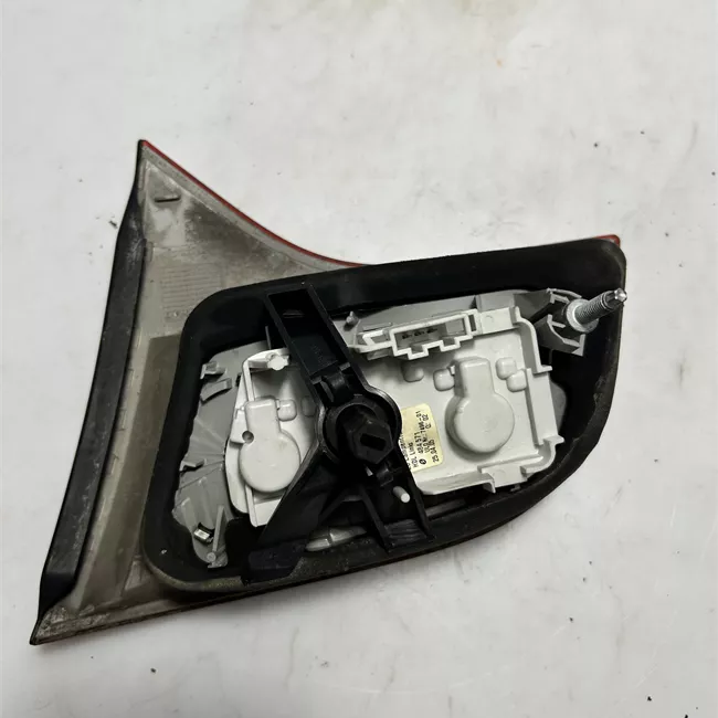 Fanale posteriore parte interno sinistro