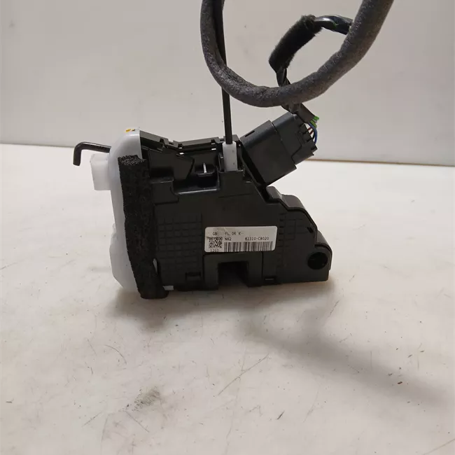 Serratura porta anteriore sinistra