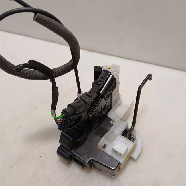 Serratura porta anteriore sinistra