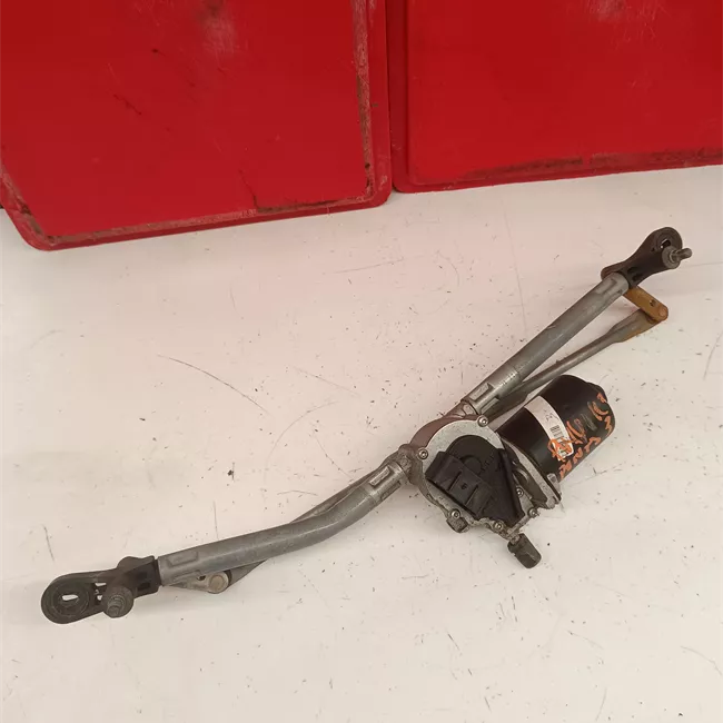 Meccanismo tergiparabrezza con motorino