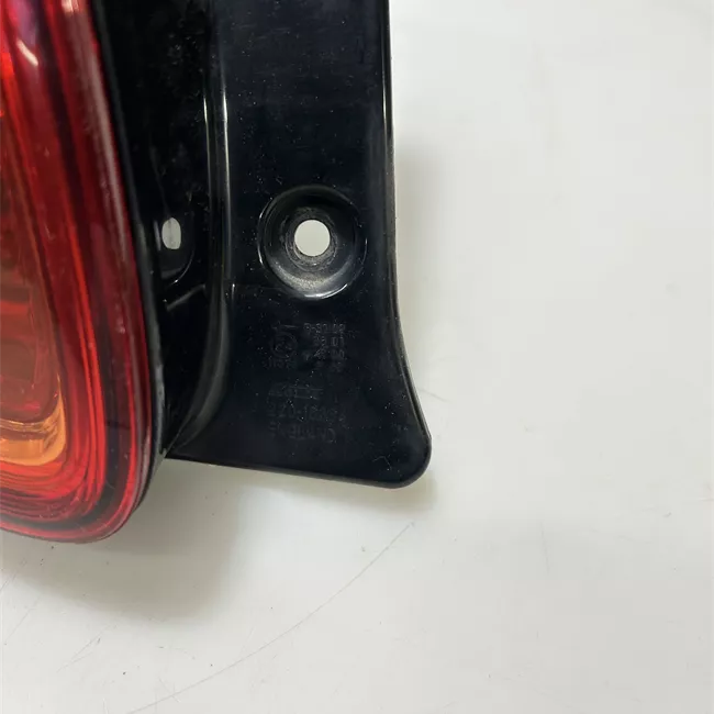 Fanale posteriore sinistro