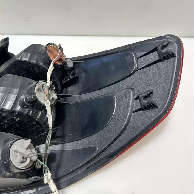 Fanale posteriore sinistro