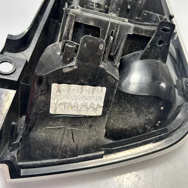 Fanale posteriore sinistro