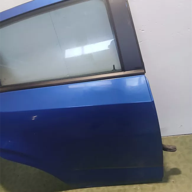 Porta posteriore destra