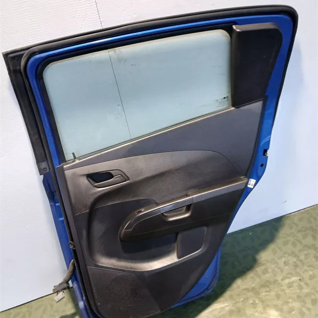 Porta posteriore destra