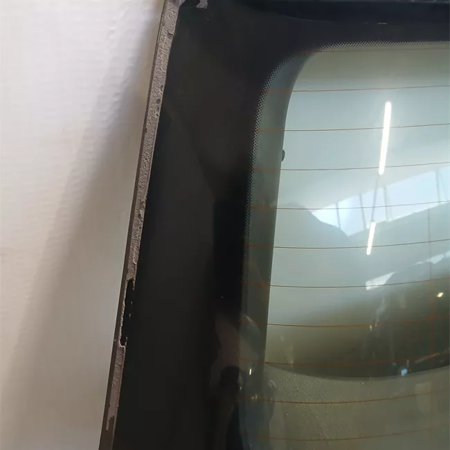 Portello posteriore senza spoiler post