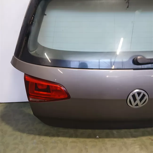 Portello posteriore senza spoiler post