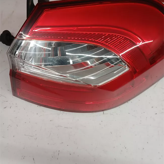 Fanale posteriore parte esterno destro Led