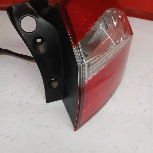 Fanale posteriore parte esterno destro Led