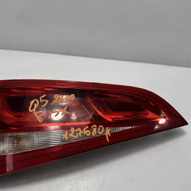 Fanale posteriore sinistro