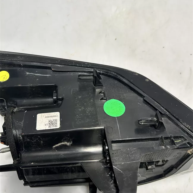 Fanale posteriore parte esterno sinistro