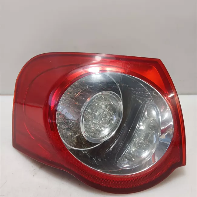 Fanale posteriore parte esterno sinistro