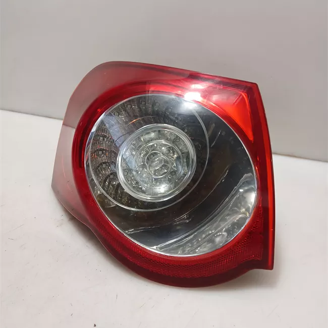 Fanale posteriore parte esterno sinistro