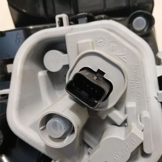 Fanale posteriore parte esterno destro