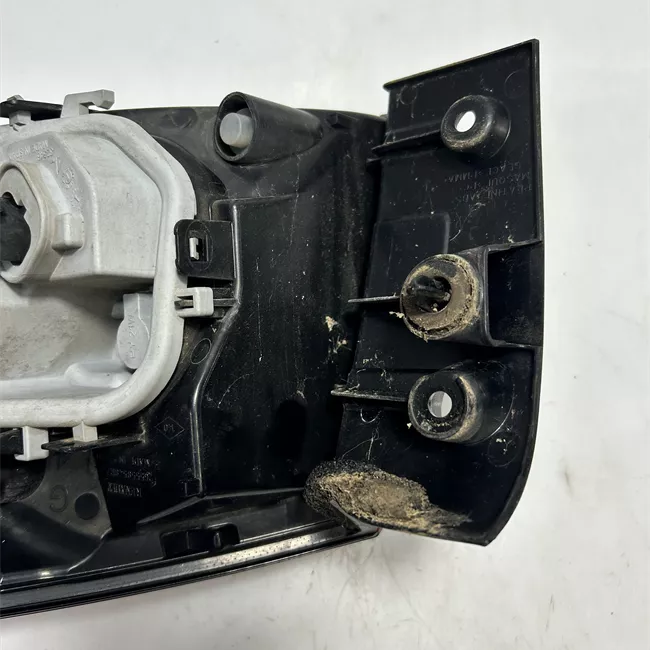 Fanale posteriore parte esterno sinistro