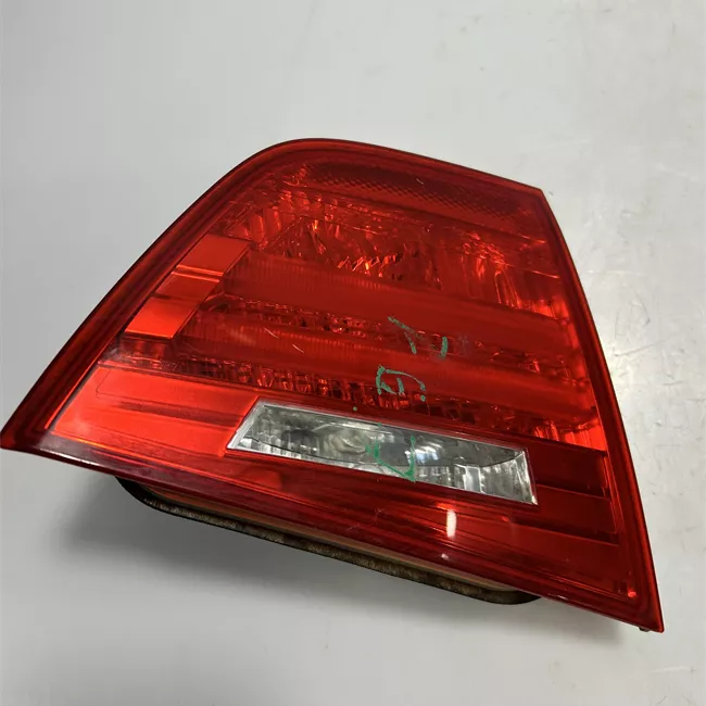 Fanale posteriore parte interno sinistro