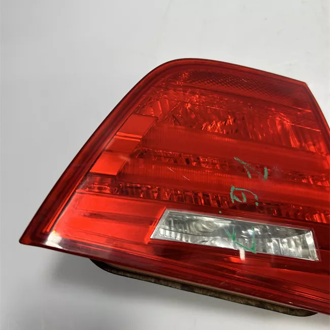 Fanale posteriore parte interno sinistro