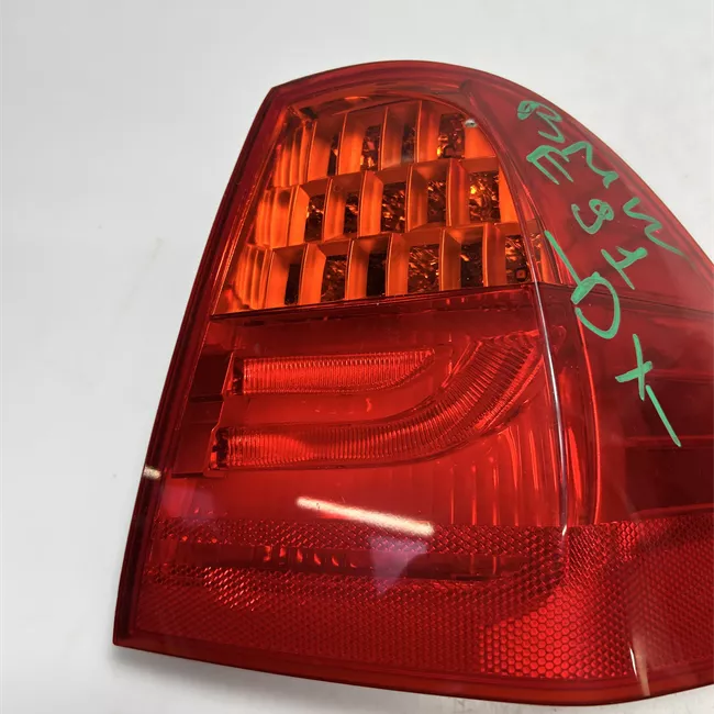 Fanale posteriore parte esterno destro