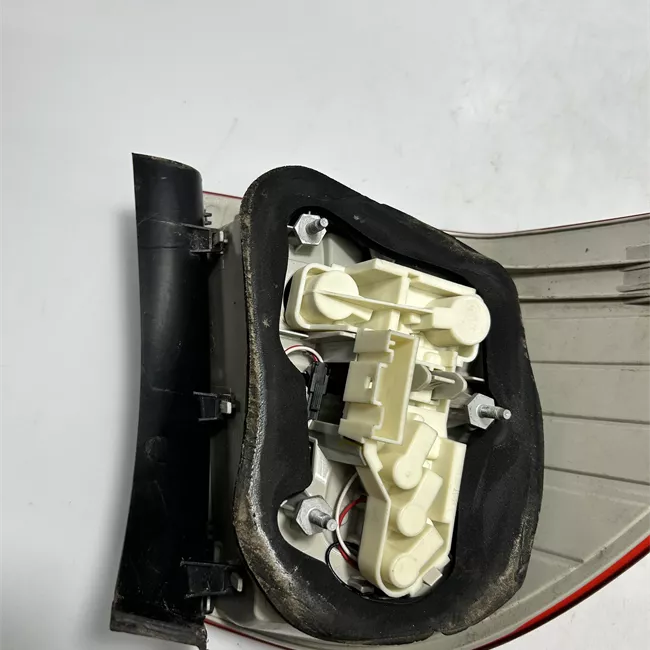 Fanale posteriore parte esterno destro