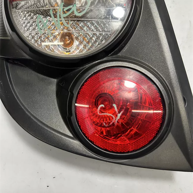 Fanale posteriore sinistro