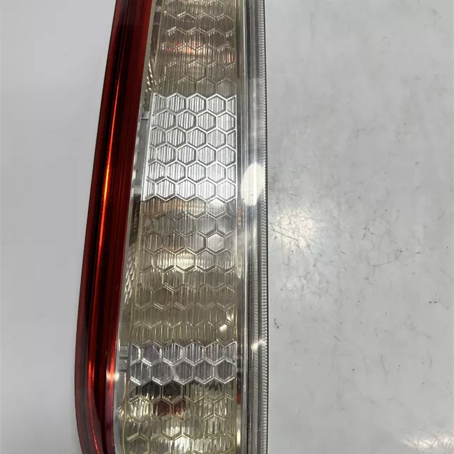 Fanale posteriore sinistro